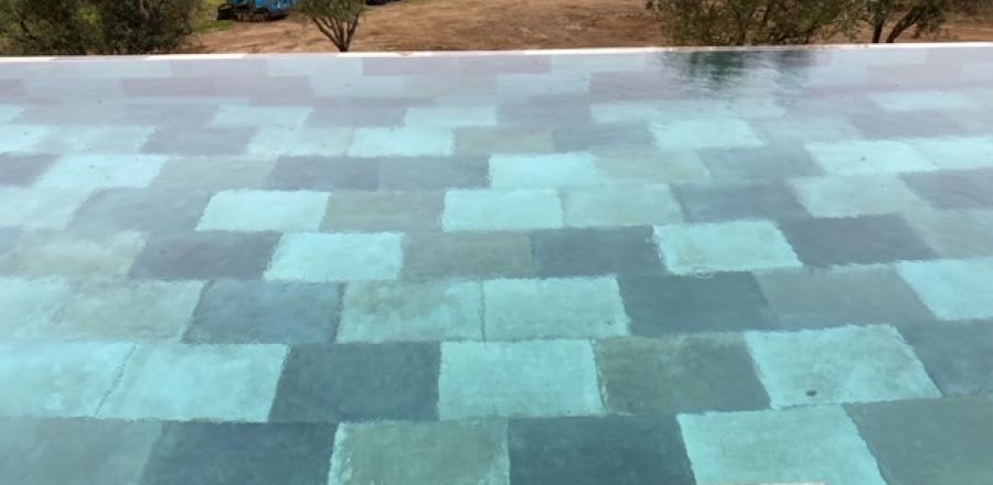 Carrelage de piscine moderne